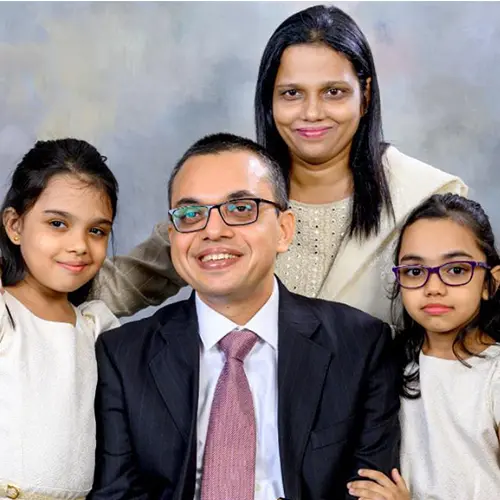 Jasmine Rodrigues & Ratan Rodrigues with their daughters Serena and Shayana